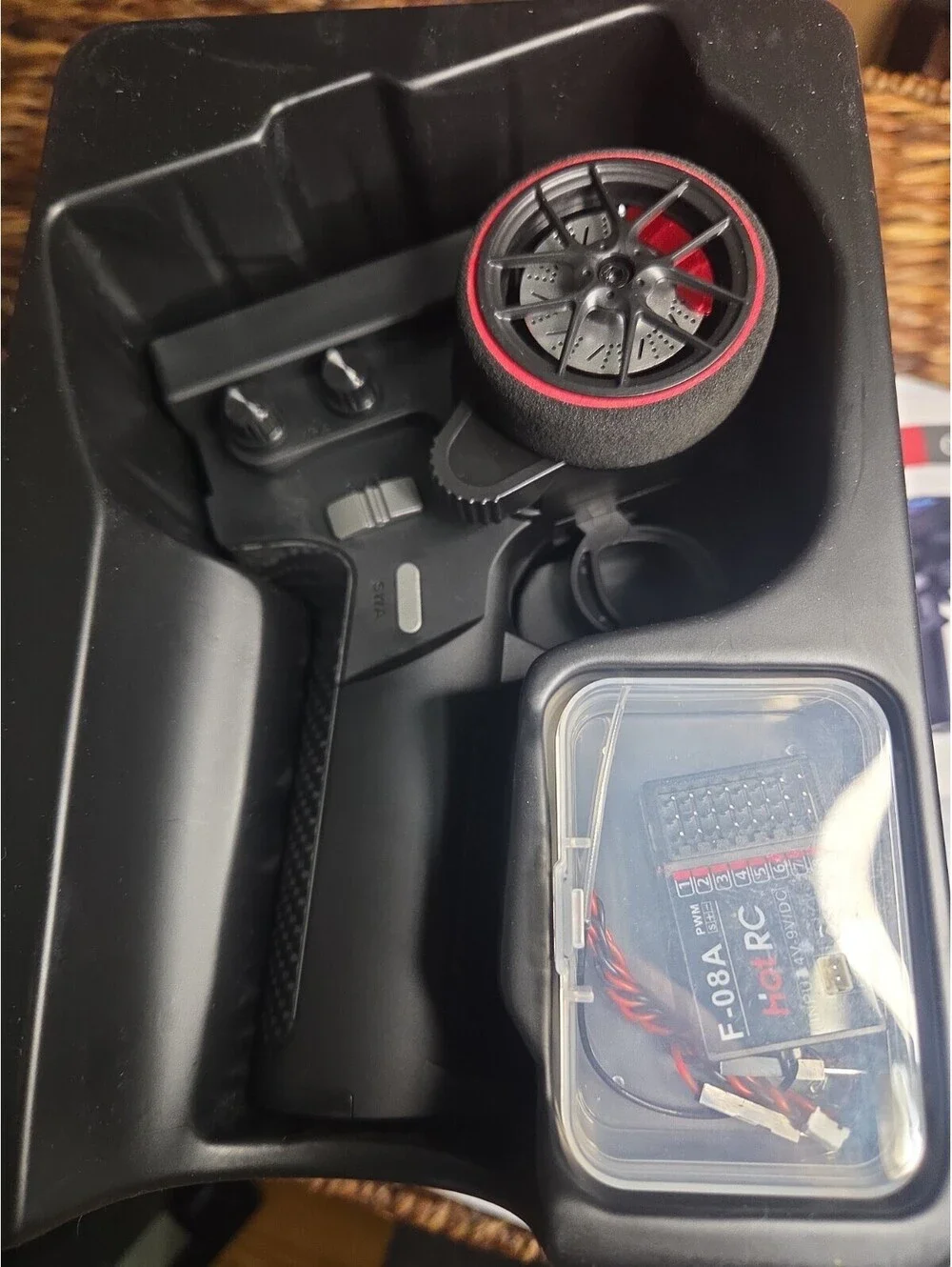 HOT RC CT-8B Color Screen 8CH w/ F-08A & Standard Wheel !!!Needs Battery!!!